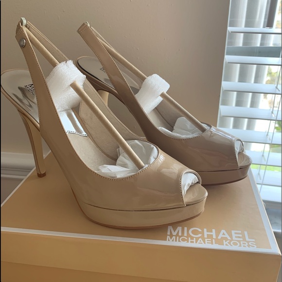 MICHAEL Michael Kors York Sling Heel in Nude - Picture 1 of 6